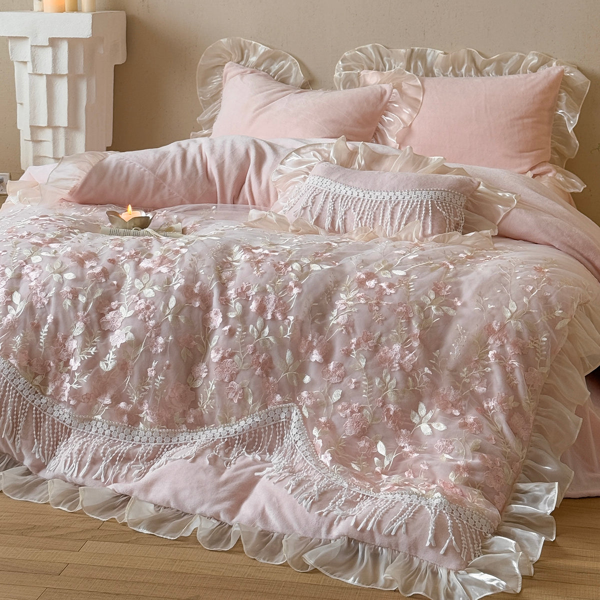 French Romantic Heavy-Duty Four-Piece Warm Double-Sided Coral Fleece Bed Set - Harmony Gallery