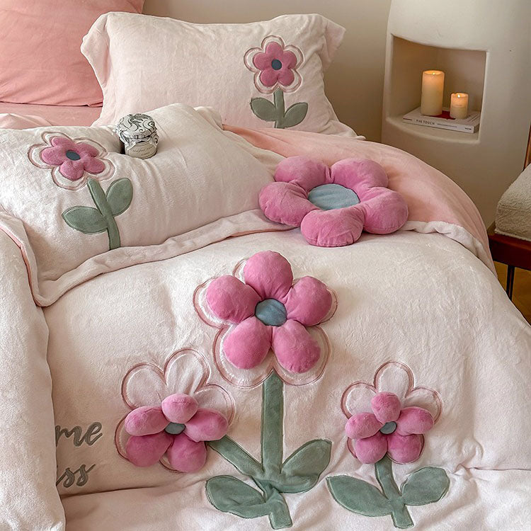 Girly Heart Flower Double-Sided Velvet Warm Four-Piece Bed Set - Harmony Gallery