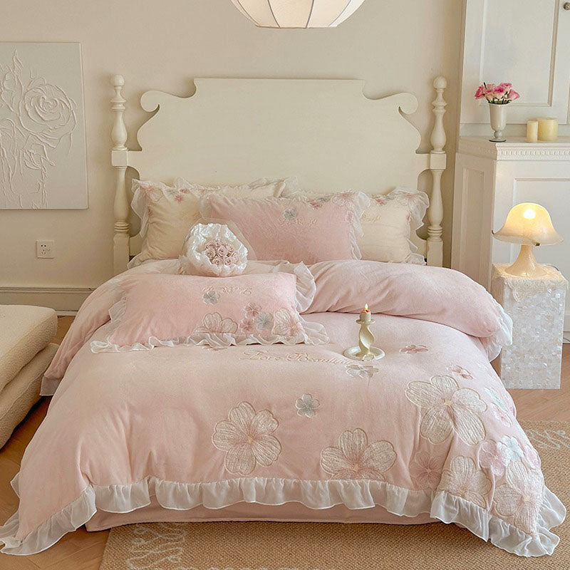 Girly Heart Floral Embroidery Winter Velvet Warm Four-Piece Bed Set - Harmony Gallery