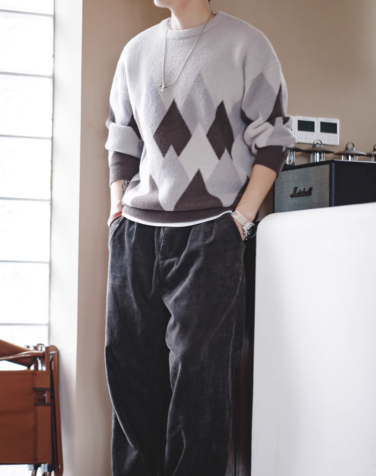 American Snow Mountain Velvet Contrast Color Men's Sweater - Harmony Gallery