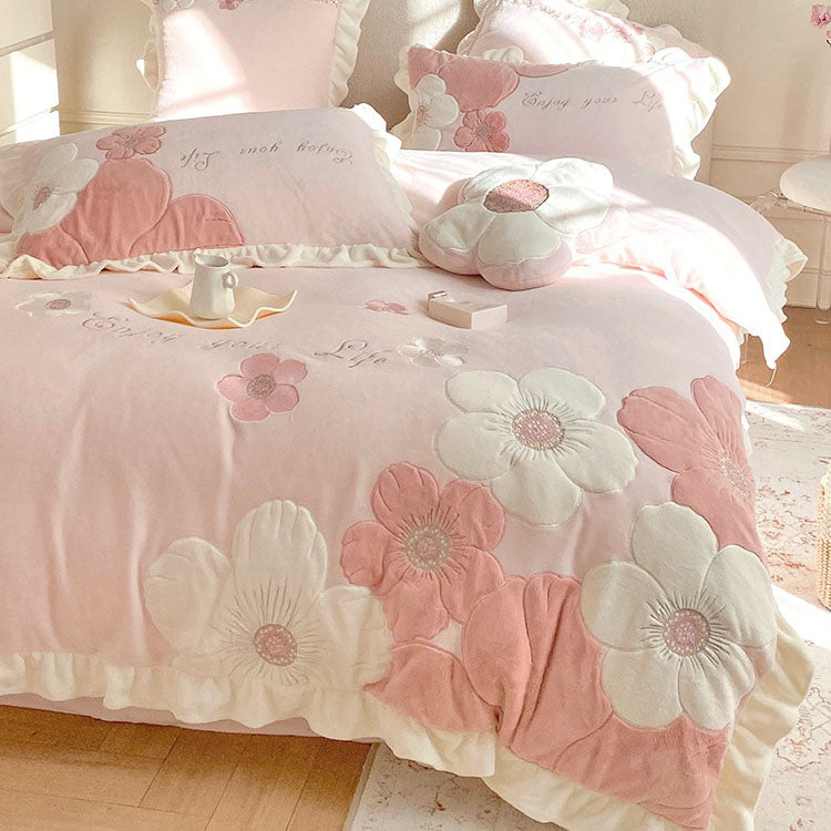 Princess Girly Heart Sunflower Warm Velvet Winter Four-Piece Bed Set - Harmony Gallery