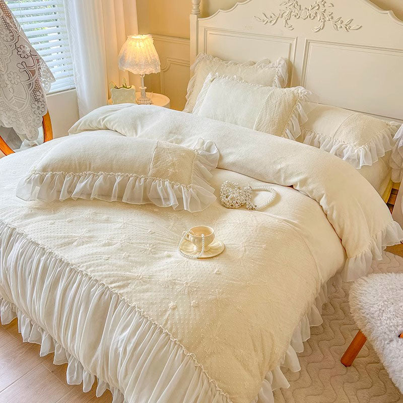 Princess Pleated Lace Winter Coral Velvet Warm Four-Piece Bed Set - Harmony Gallery