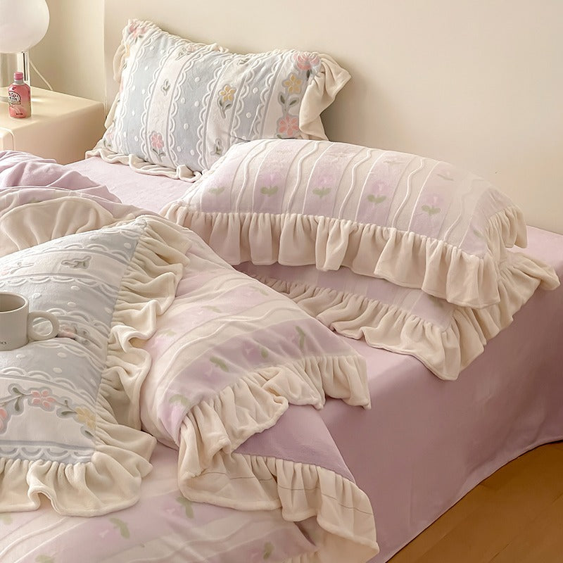 Princess Lace Warm Double-Sided Coral Velvet Four-Piece Bed Set - Harmony Gallery