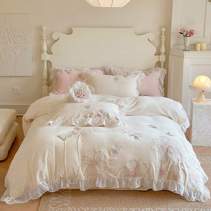 Girly Heart Floral Embroidery Winter Velvet Warm Four-Piece Bed Set - Harmony Gallery