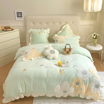 Princess Girly Heart Sunflower Warm Velvet Winter Four-Piece Bed Set - Harmony Gallery