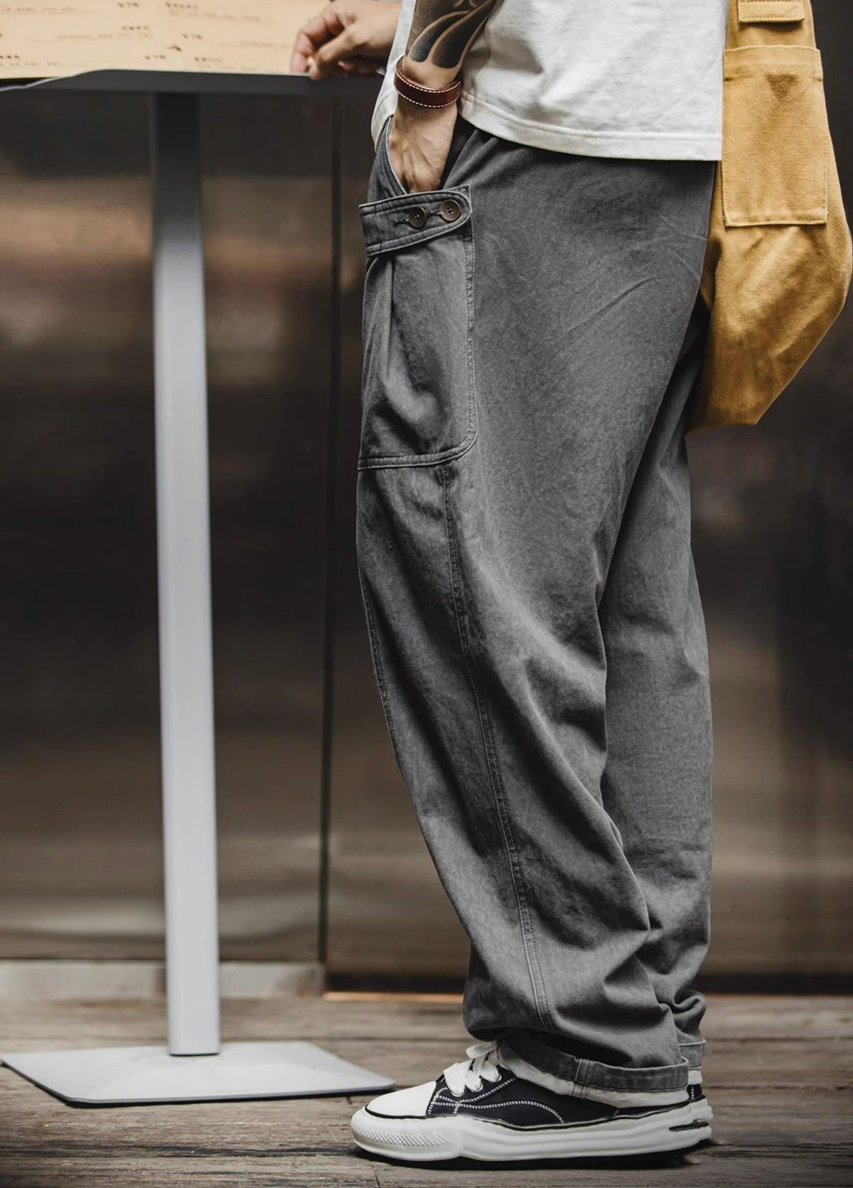 American Retro Multiple Pockets Ice-Dyed Loose Men's Trousers - Harmony Gallery