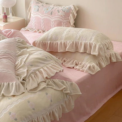 Princess Lace Warm Double-Sided Coral Velvet Four-Piece Bed Set - Harmony Gallery