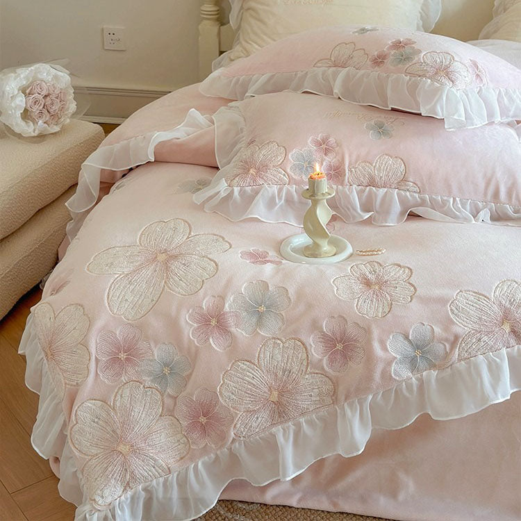 Girly Heart Floral Embroidery Winter Velvet Warm Four-Piece Bed Set - Harmony Gallery