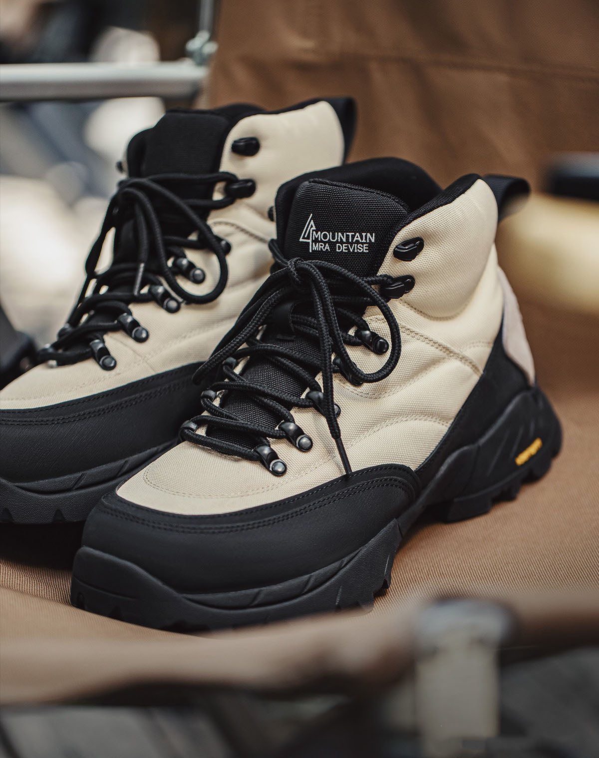 Retro Urban Outdoor Hiking Mountain Thick-Soled Men's Boot - Harmony Gallery