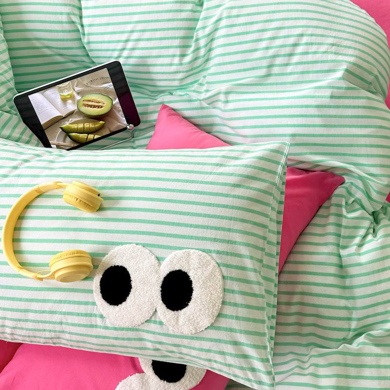 Big Eyes Contrasting Color Washed Four-Piece Pure Cotton Bed Set - Harmony Gallery