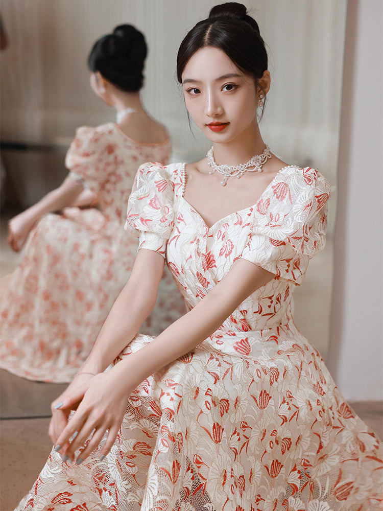 Chic Red and White Floral Puff Sleeve Midi Dress with Sweetheart Neckline - Harmony Gallery