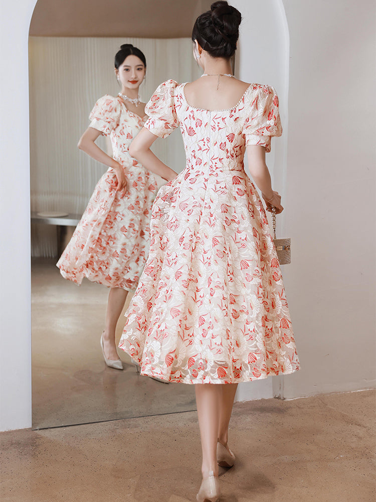 Chic Red and White Floral Puff Sleeve Midi Dress with Sweetheart Neckline - Harmony Gallery
