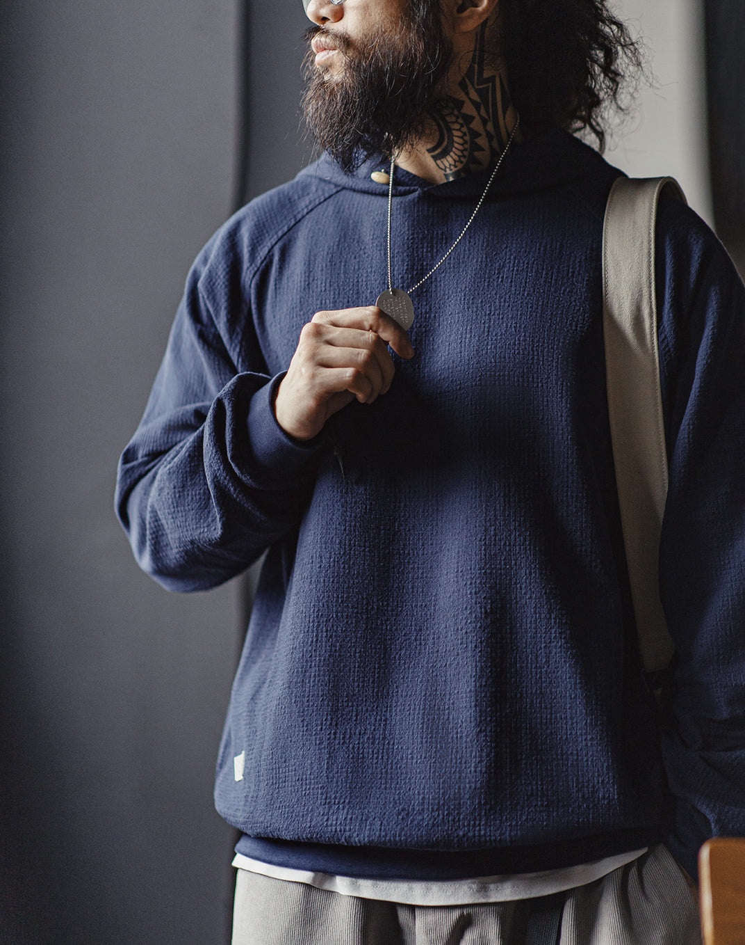 American Retro Jacquard Plaid Textured Raglan Sleeve Pullover Men's Sweater - Harmony Gallery