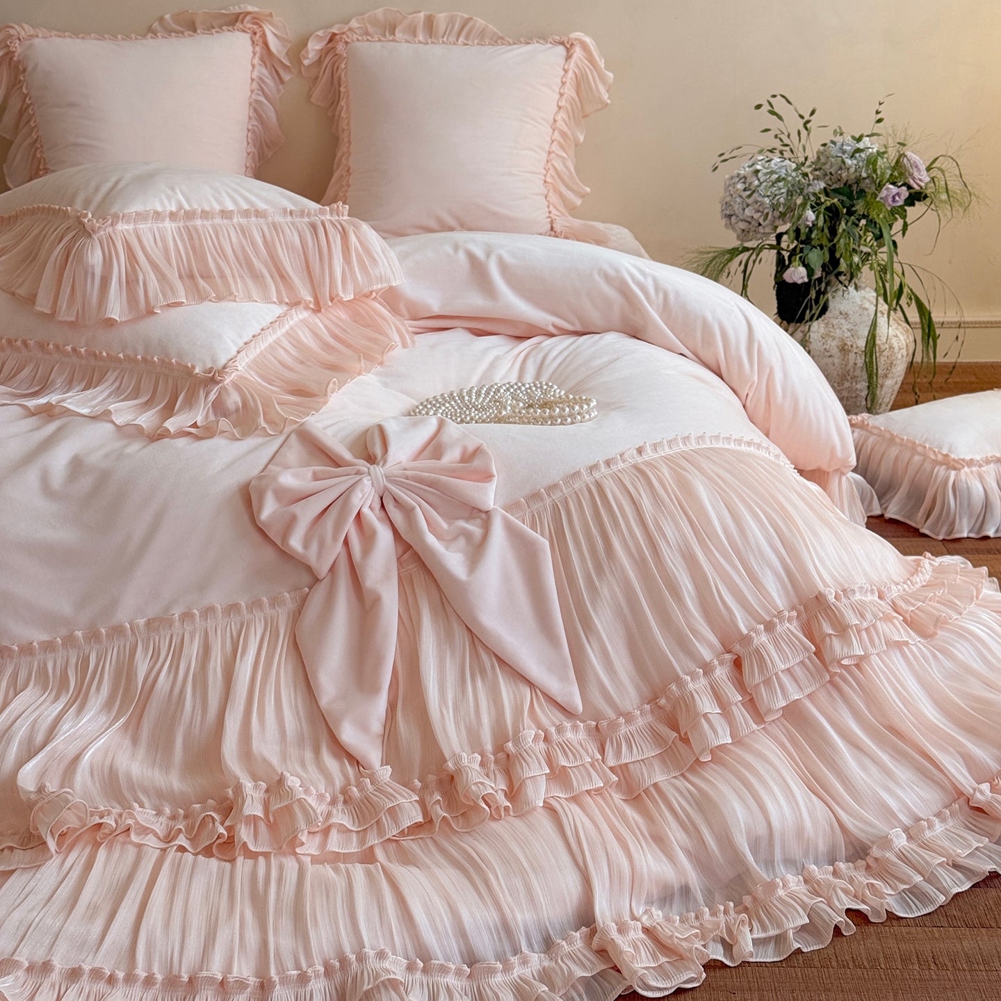 French Princess Thickened Bow Matte Warm Coral Fleece Four-Piece Bed Set - Harmony Gallery