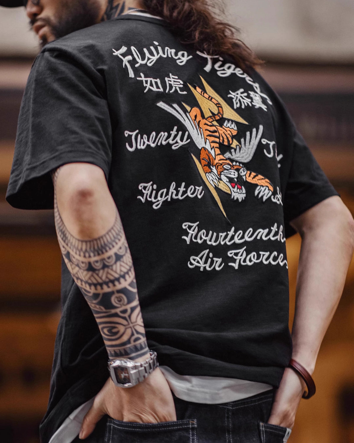 American Retro Embroidered Breathable Right Shoulder Men's T-Shirt - Harmony Gallery