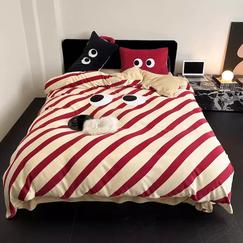 Big Eyes Queer Thickened Warm Milk Velvet Four-Piece Coral Bed Set - Harmony Gallery