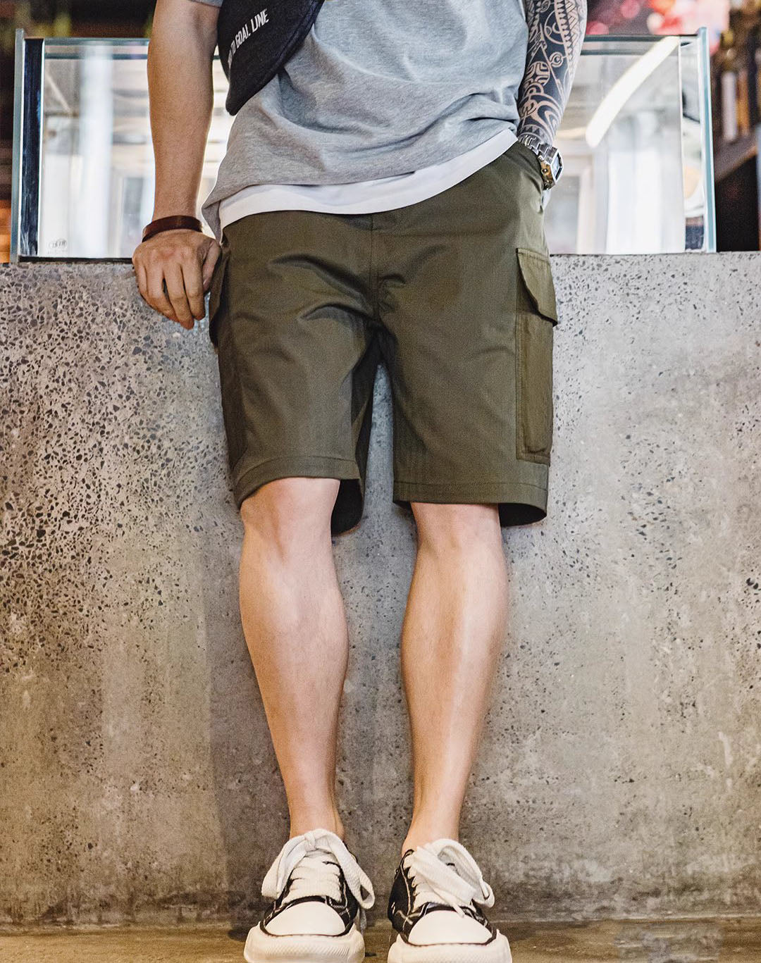 American Retro Spliced Big Pocket Textured Herringbone Men's Shorts - Harmony Gallery