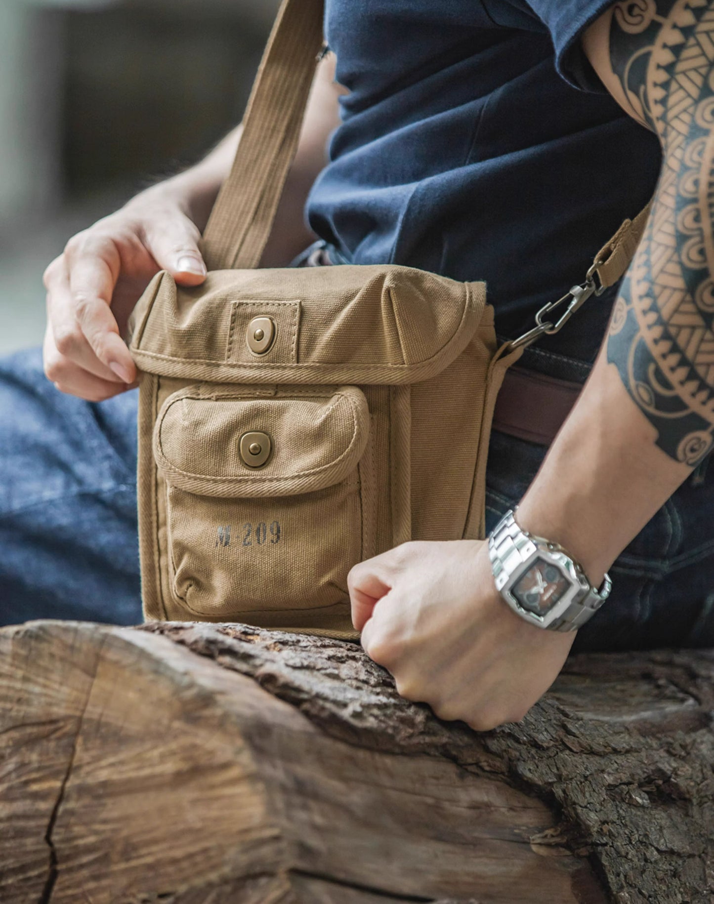 American M209 Tactical Canvas One-Shoulder Magnetic Men's Bag - Harmony Gallery