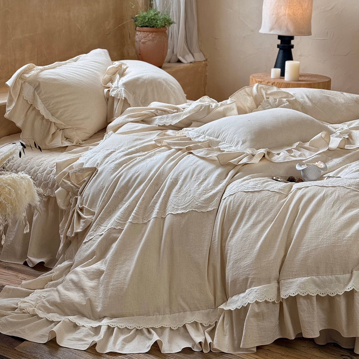French Retro Romantic Cotton And Linen Blend Four-Piece Lace Trim Bow Bed Set - Harmony Gallery