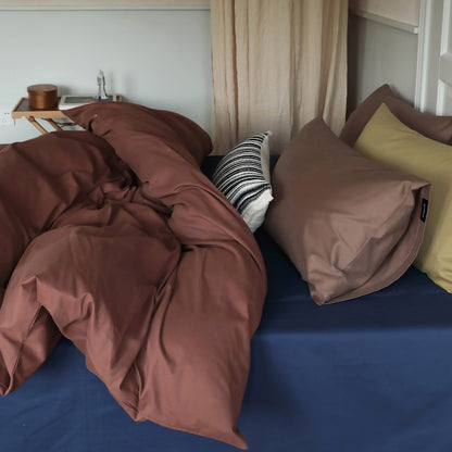 Minimalist Color-Blocked Warm Pure Cotton Thickened Brushed Four-Piece Bed Set - Harmony Gallery