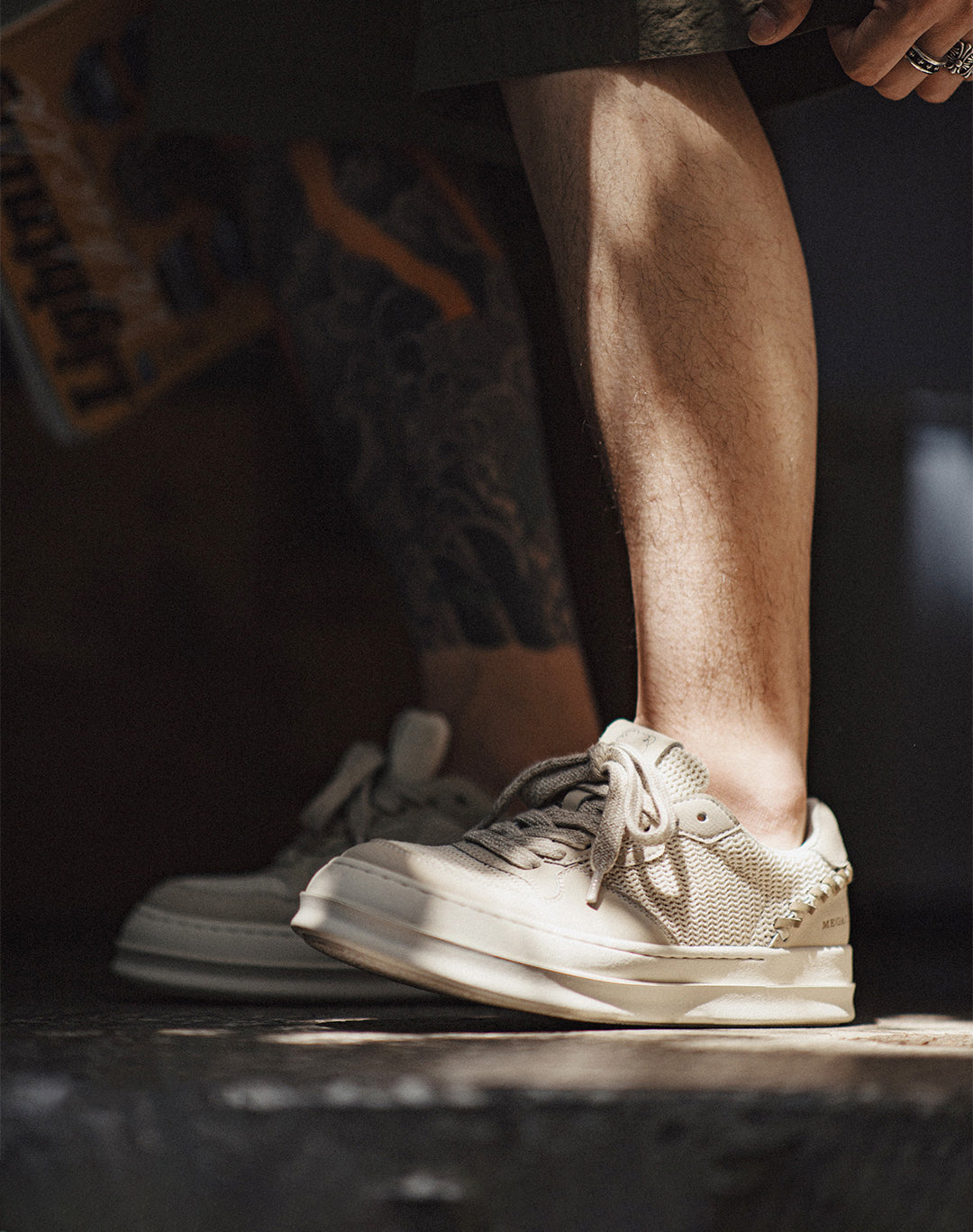 American Retro Low-Top Thin Mesh Breathable Lightweight Men's Casual Shoes - Harmony Gallery