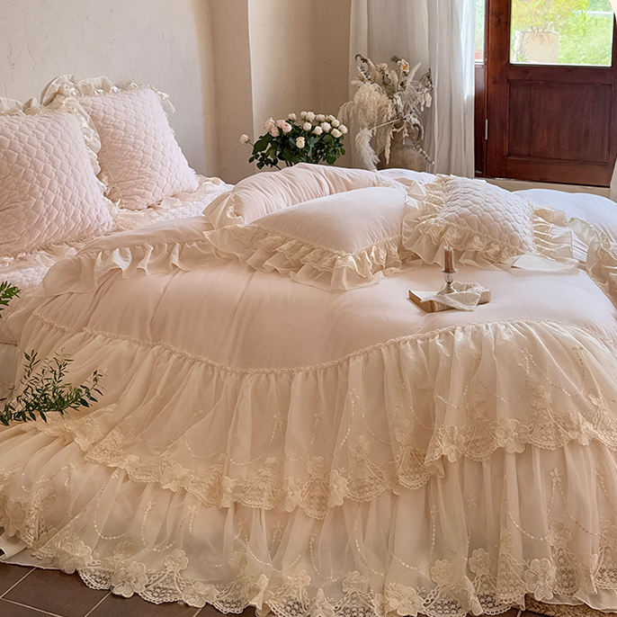 French Romantic Four-Pieces Thickened Warm Double-Sided Baby Lace Trim Bed Set - Harmony Gallery