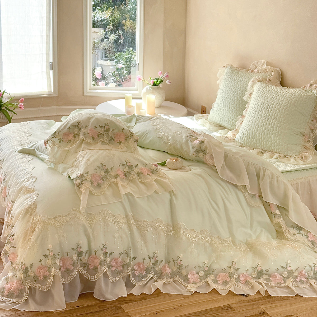 French Princess Cotton Long-Staple Four-Piece Lace Trim Mattress Protector Bed Set - Harmony Gallery