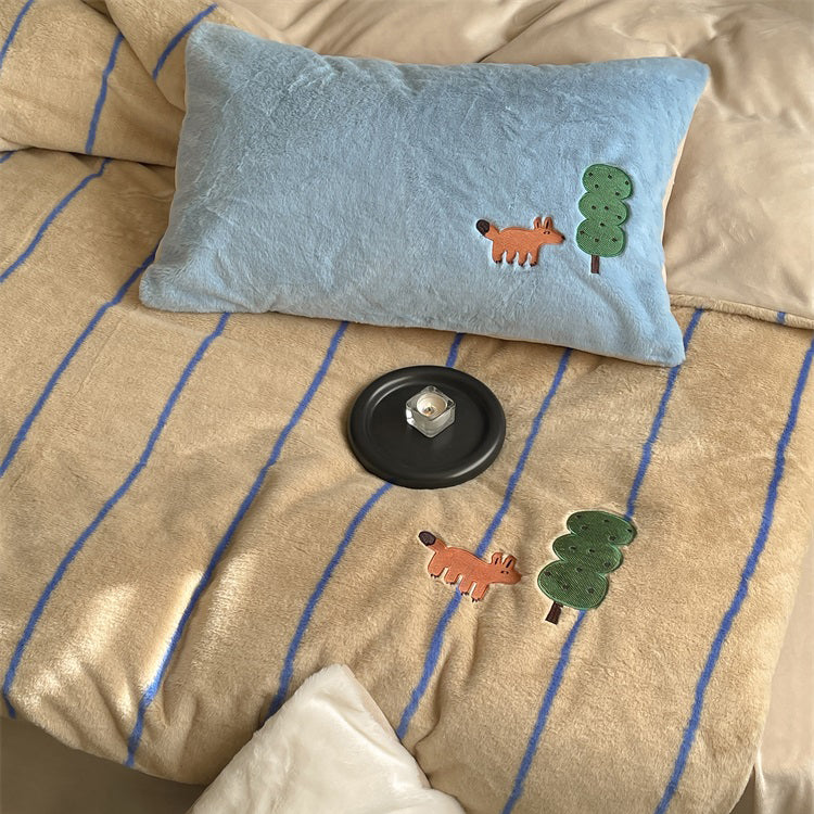 Winter Wool Forest Fox Thickened Rabbit Warm Four-Piece Bed Set - Harmony Gallery