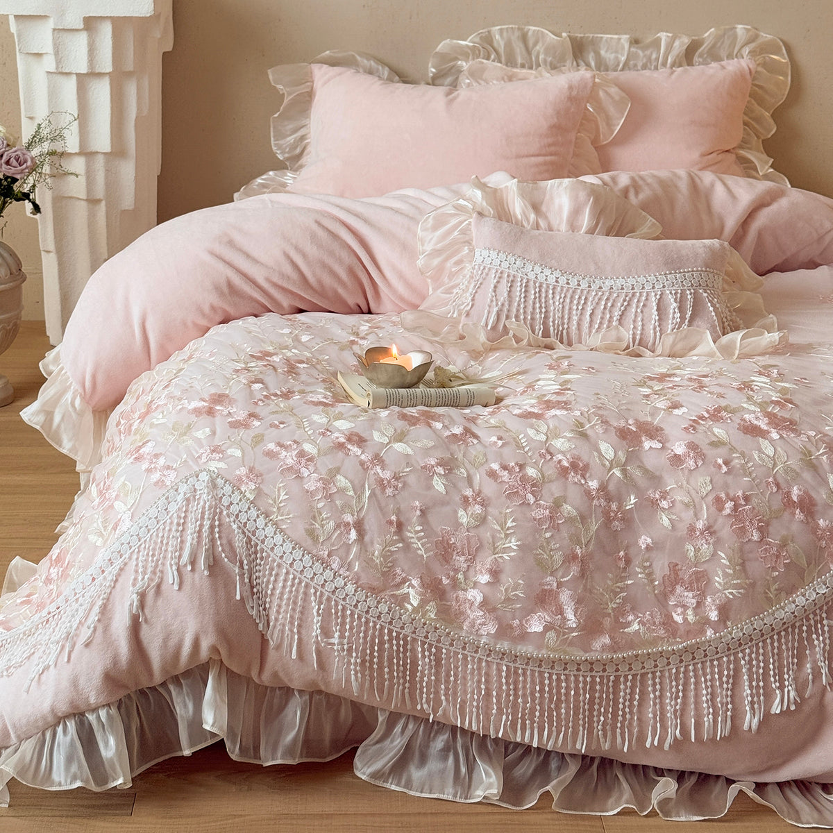 French Romantic Heavy-Duty Four-Piece Warm Double-Sided Coral Fleece Bed Set - Harmony Gallery