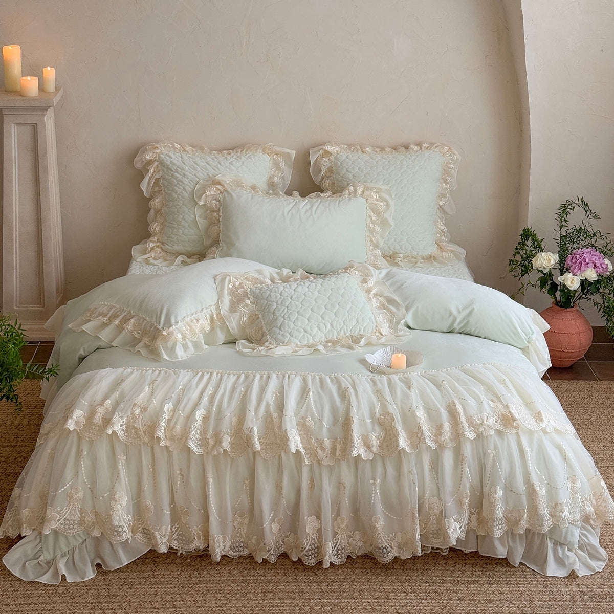 French Romantic Four-Pieces Thickened Warm Double-Sided Baby Lace Trim Bed Set - Harmony Gallery