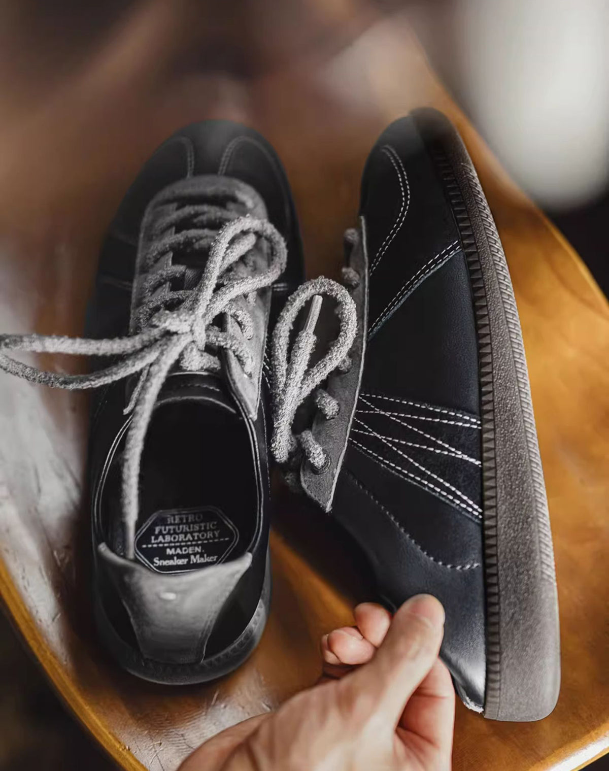 German Retro Graphite Black Versatile Soft-Soled Sports Men's Casual Shoes - Harmony Gallery