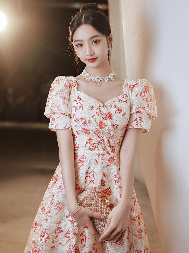 Chic Red and White Floral Puff Sleeve Midi Dress with Sweetheart Neckline - Harmony Gallery