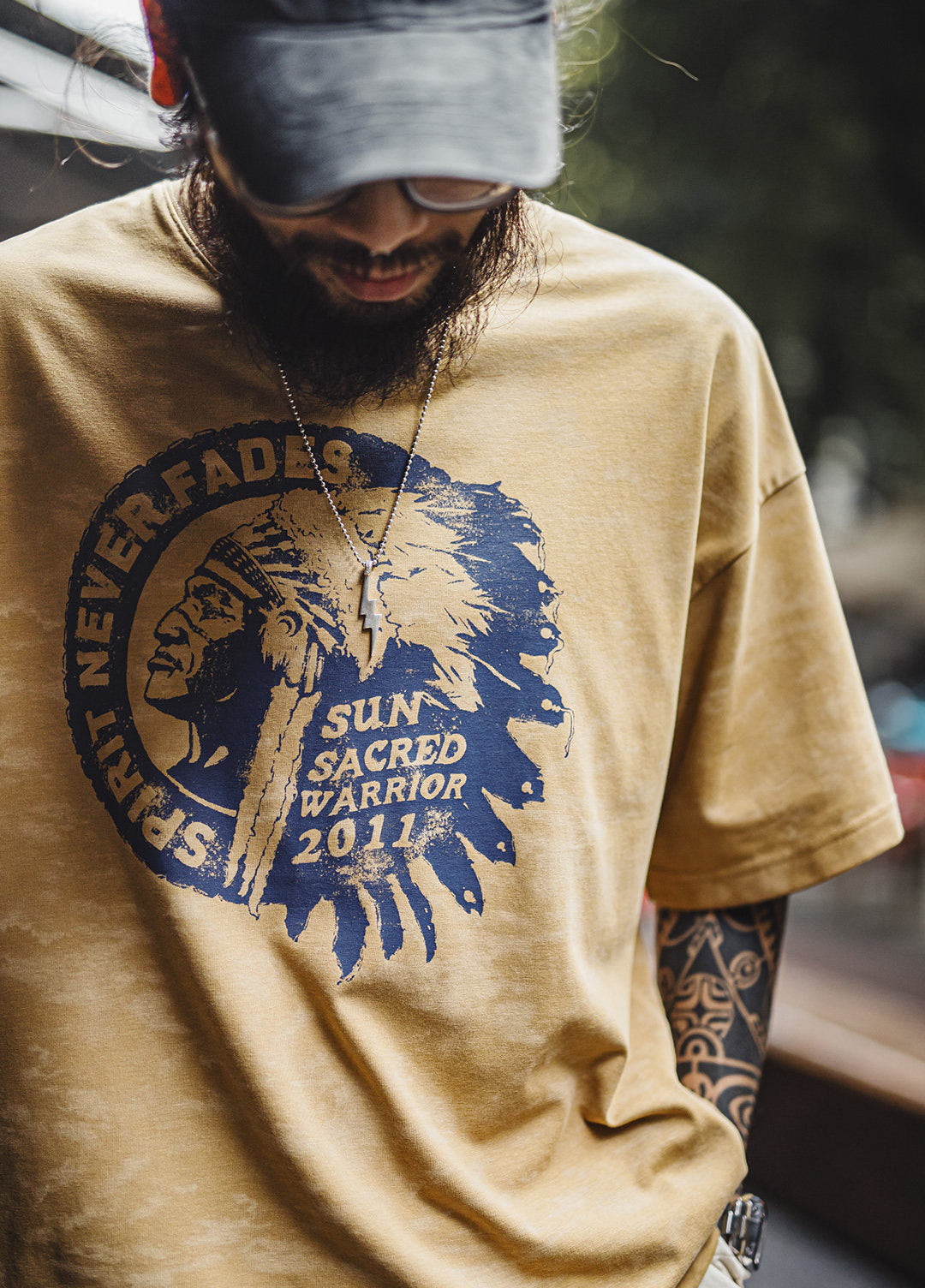 American Retro Batik Print  Distressed Wood Brown Daily Men's T-Shirt