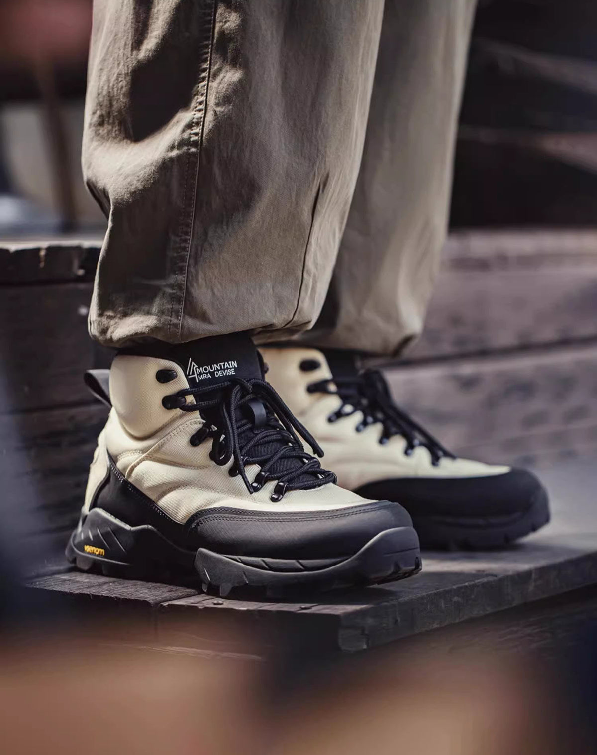 Retro Urban Outdoor Hiking Mountain Thick-Soled Men's Boot - Harmony Gallery