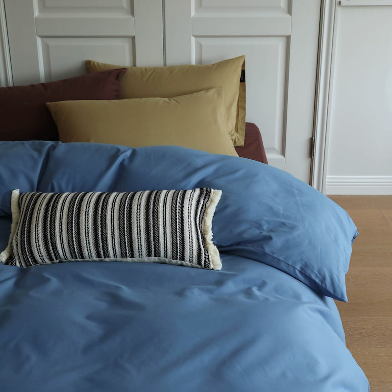 Minimalist Color-Blocked Warm Pure Cotton Thickened Brushed Four-Piece Bed Set - Harmony Gallery