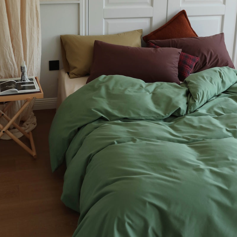 Minimalist Color-Blocked Warm Pure Cotton Thickened Brushed Four-Piece Bed Set - Harmony Gallery