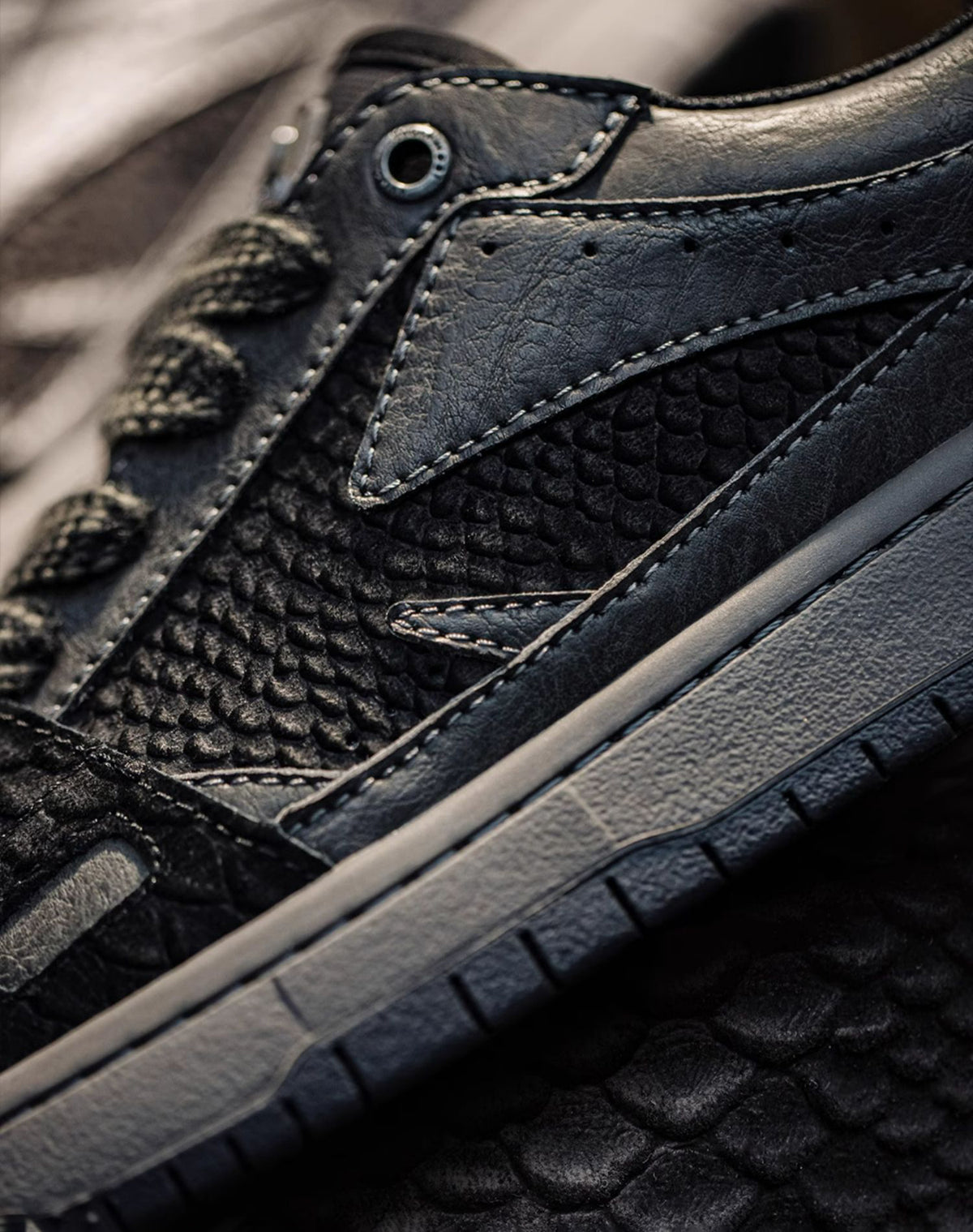 American Black Mamba Snake Low-Top Non-Slip Flat-Soled Men's Casual Shoes - Harmony Gallery