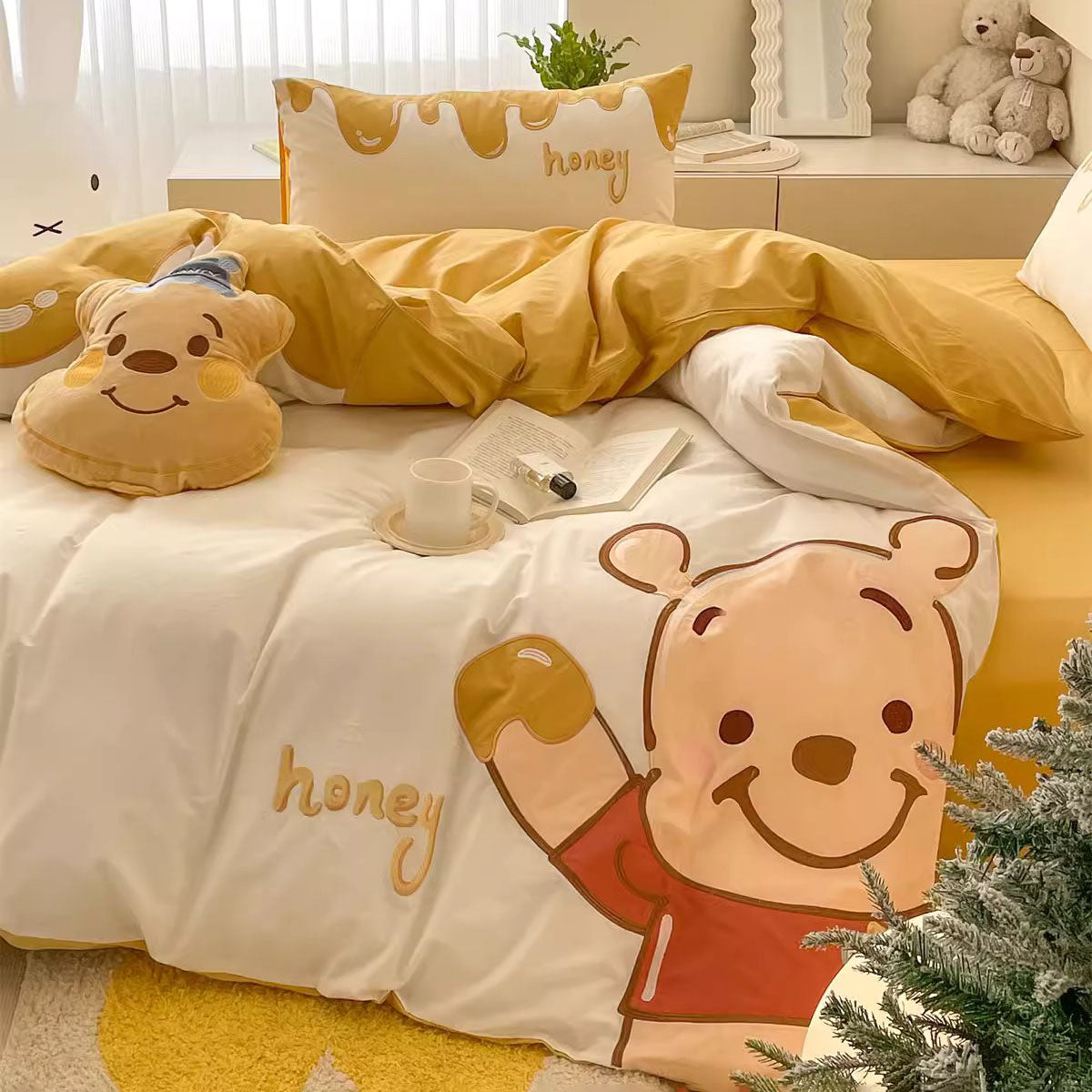 Cartoon Cute Disney Pooh Washed Four-Piece Pure Cotton Bed Set - Harmony Gallery