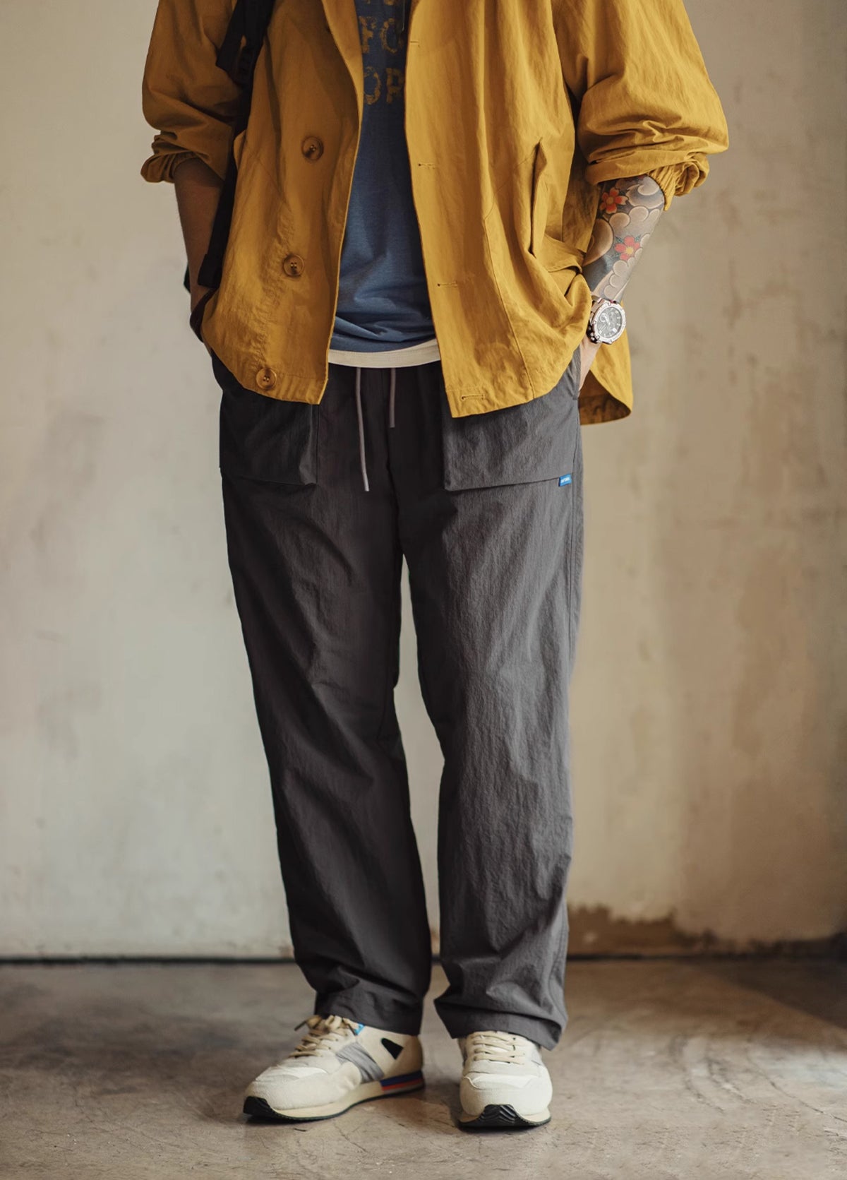 American Retro Multi-Pocket Texture Elastic Waist Thin Men's Trousers - Harmony Gallery