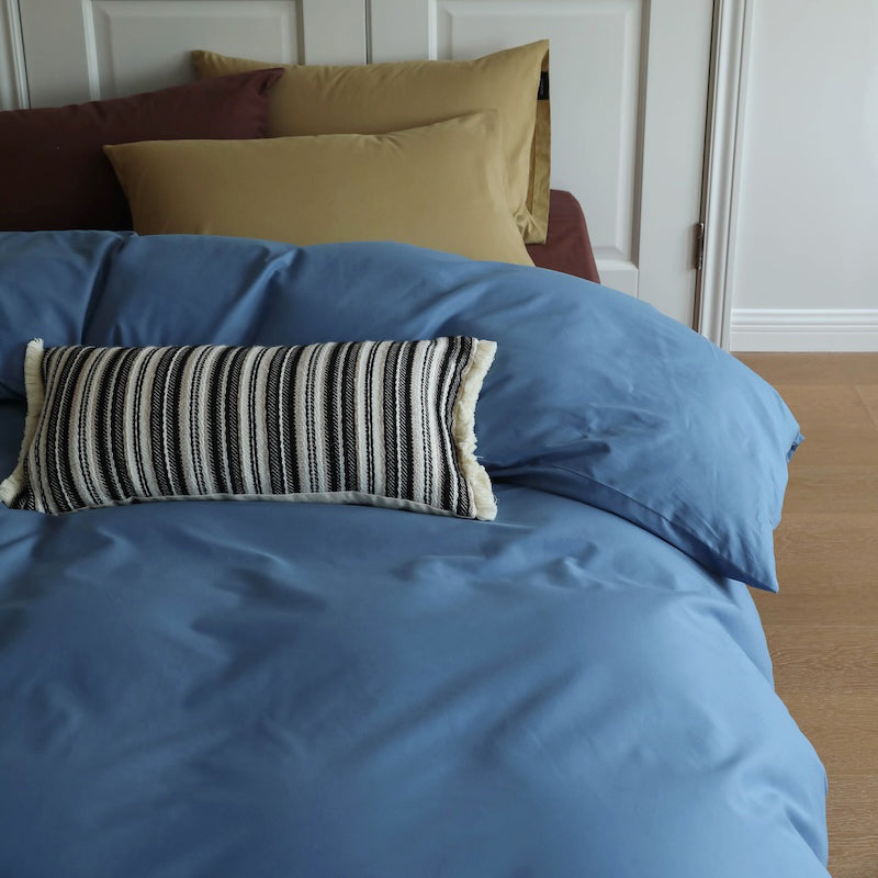 Minimalist Color-Blocked Warm Pure Cotton Thickened Brushed Four-Piece Bed Set - Harmony Gallery
