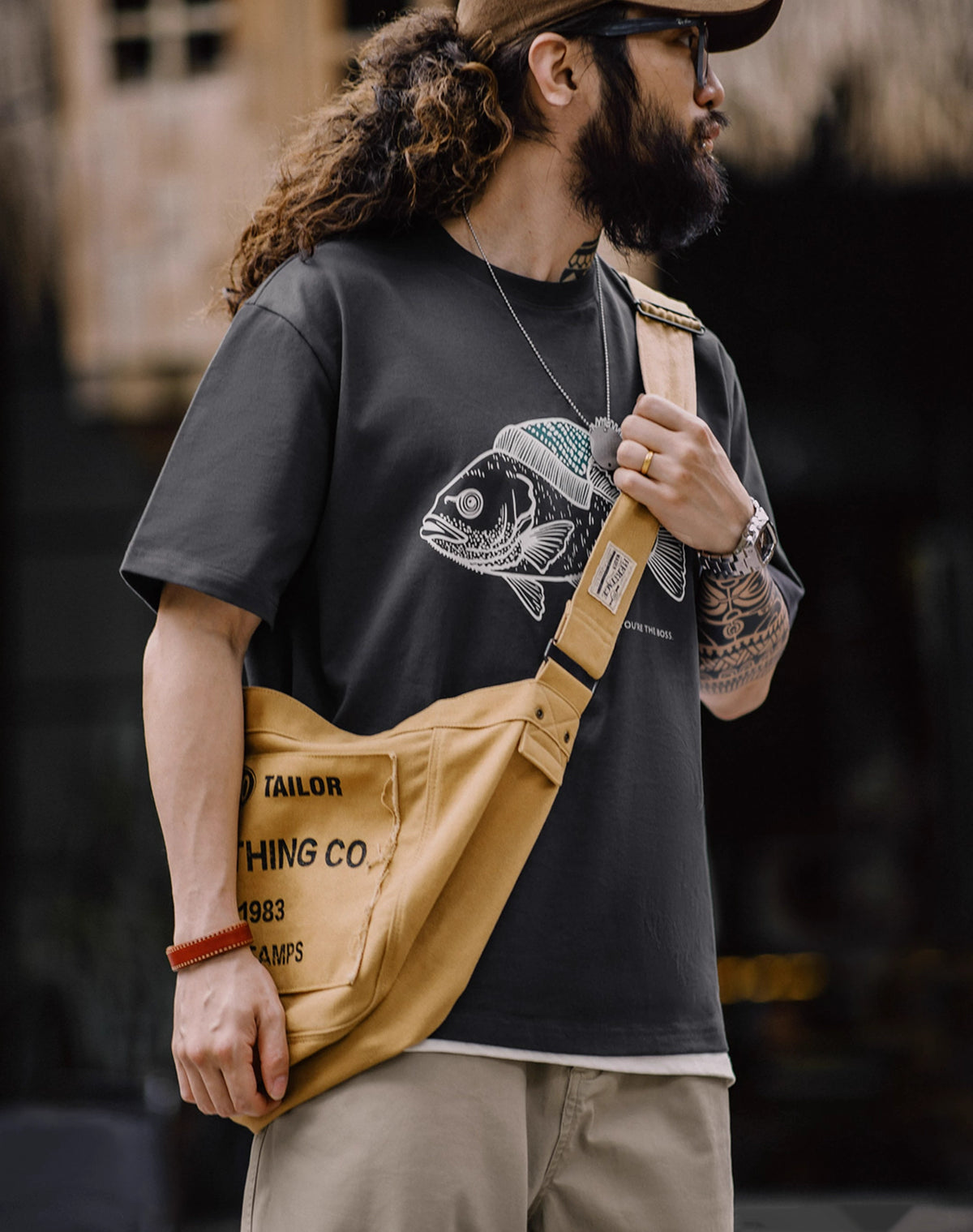 American Retro Deep Sea Fish Flocking Print Animal Men's T-Shirt - Harmony Gallery