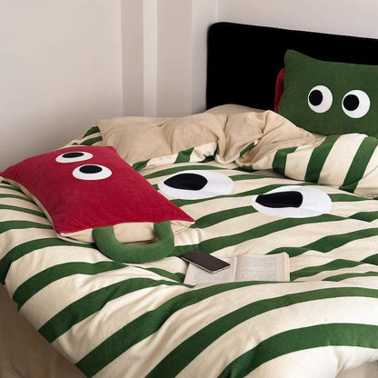 Big Eyes Queer Thickened Warm Milk Velvet Four-Piece Coral Bed Set - Harmony Gallery