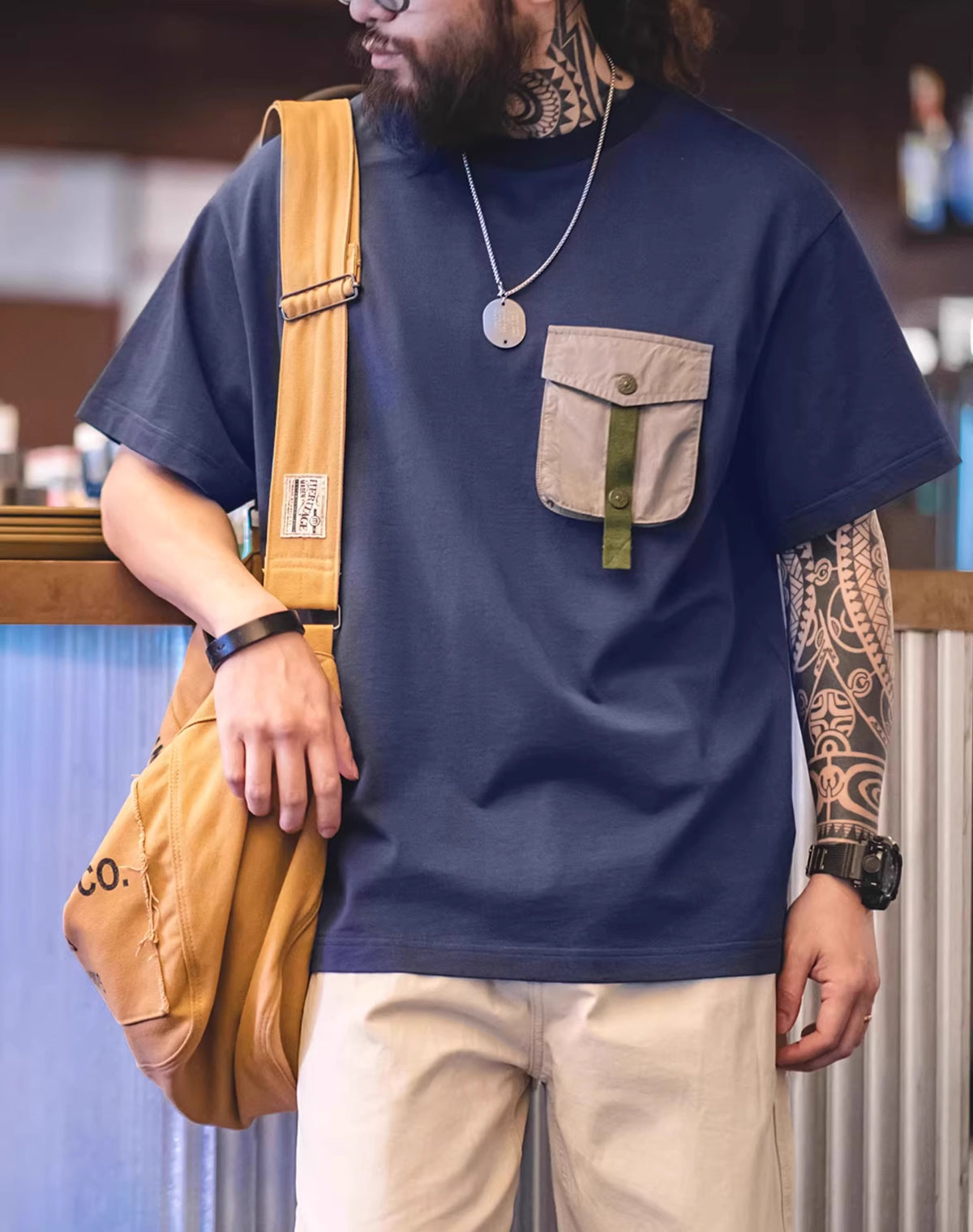 Workwear Mountain Contrast Pocket Functional Men's T-Shirt - Harmony Gallery