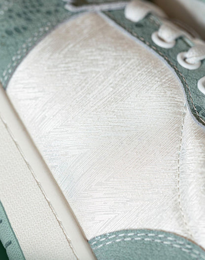 American Retro Small Design Snake Embroidery Thick-soled Men's Casual Shoes - Harmony Gallery
