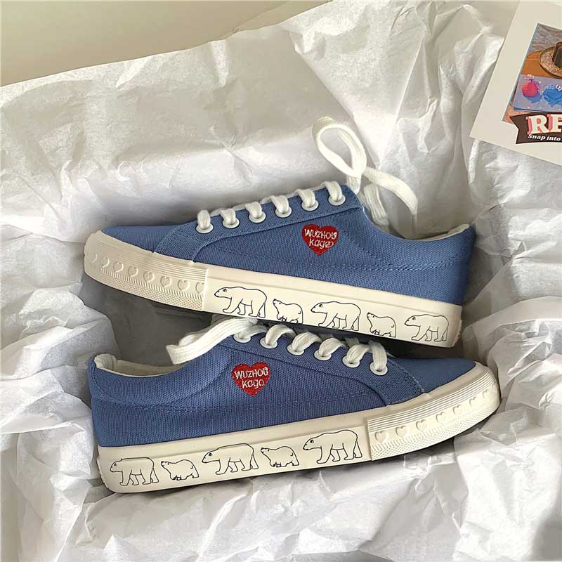 Casual Love Embroidery Graffiti Canvas Women's Shoes - Harmony Gallery