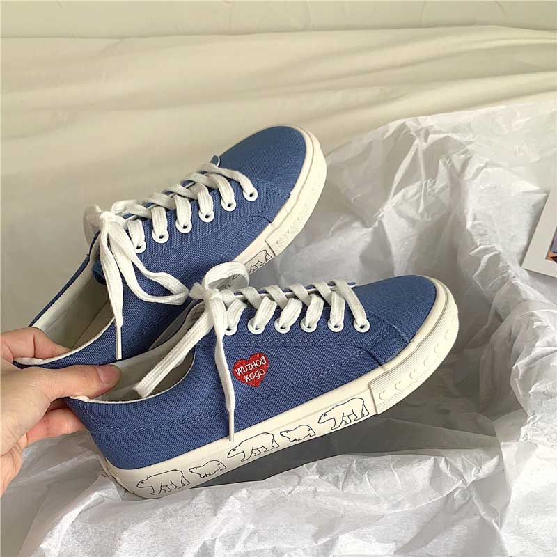Casual Love Embroidery Graffiti Canvas Women's Shoes - Harmony Gallery