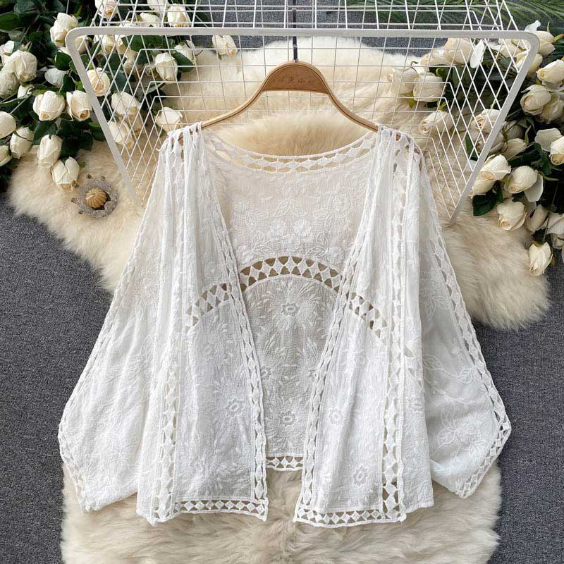 Bohemian Retro Hollow Crochet All-Match Women's Cropped Top - Harmony Gallery