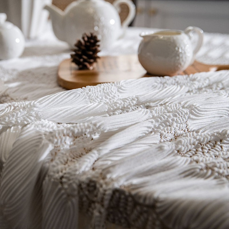 White Literary Lace Living Room Dining Tablecloths - Harmony Gallery