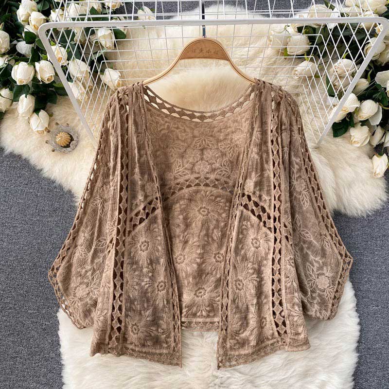 Bohemian Retro Hollow Crochet All-Match Women's Cropped Top - Harmony Gallery