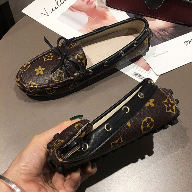 Social Peas All-Match Soft Leather Flat Women's Loafer - Harmony Gallery